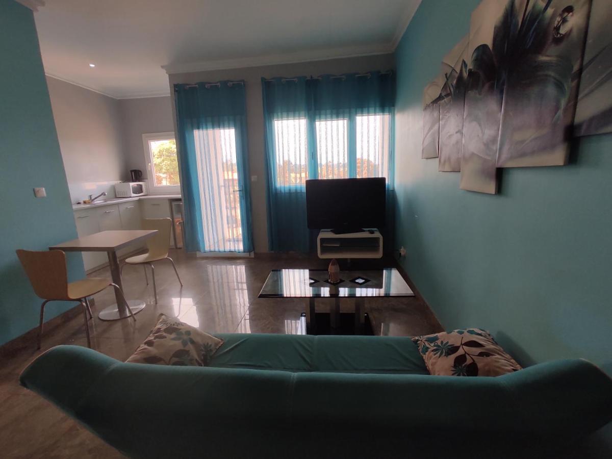 Residence Jardin Tropical Yaoundé Екстериор снимка