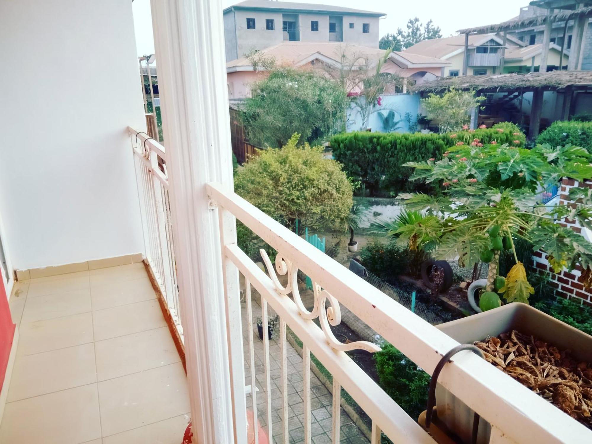 Residence Jardin Tropical Yaoundé Екстериор снимка